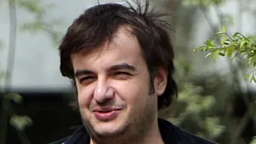 Razvan Ciobanu, pe mana medicilor! Designerul si-a facut implant de par!