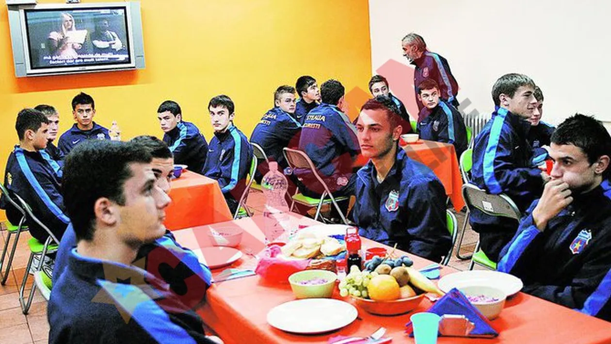 Juniorii Stelei ingheata sub dusuri