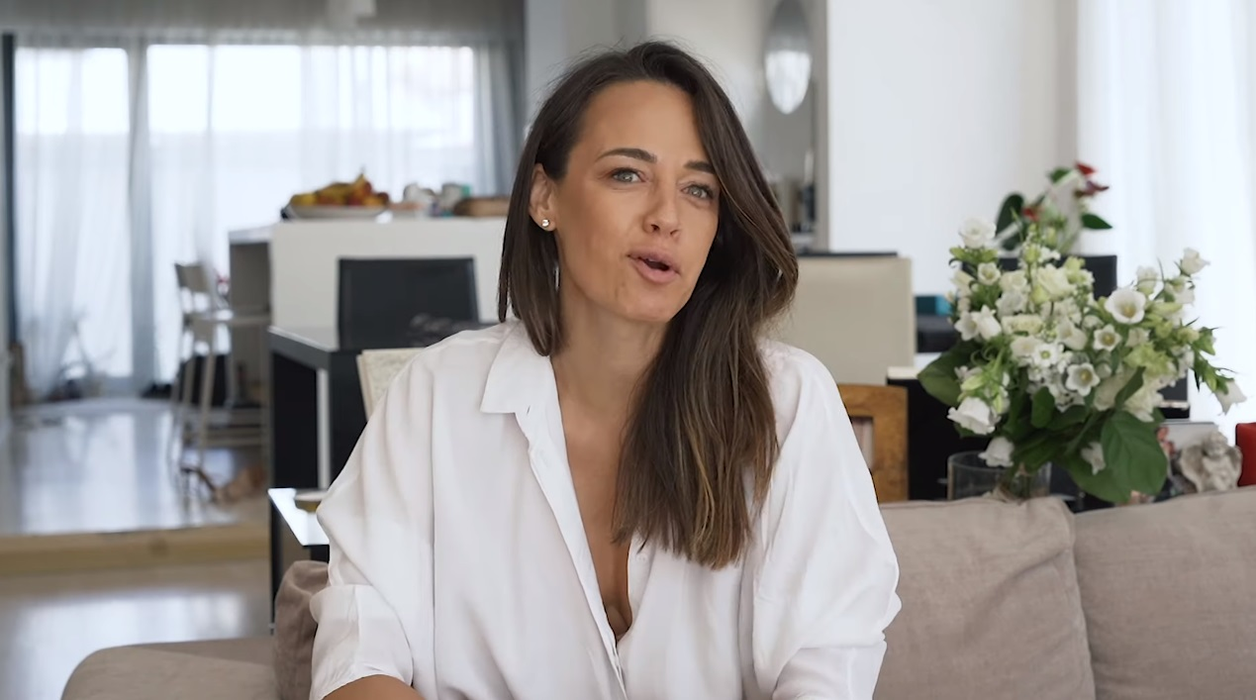 Andreea Raicu a spus adevărul despre operațiile estetice: “Procedurile care mă ajută pe mine să nu se vadă ridurile sunt…”