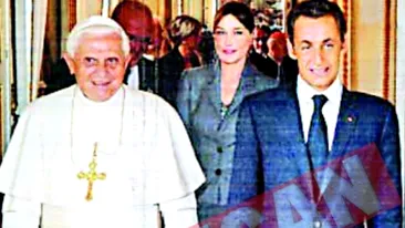 Sarkozy, cu trei picioare