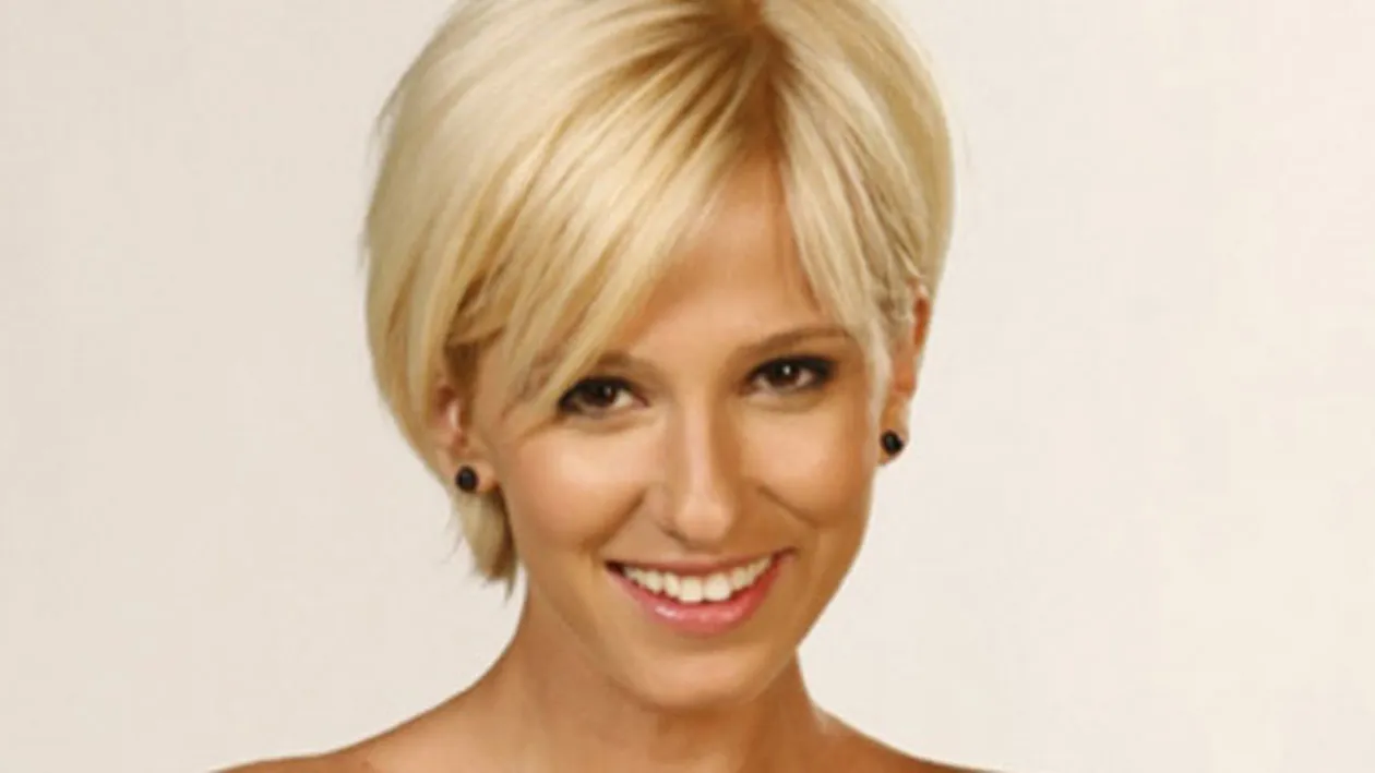 La asta nu te-ai fi aşteptat! Dana Rogoz se îmbracă de la reduceri: Întotdeauna mă uit la etichetă