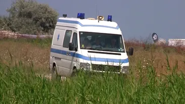 VIDEO Imaginile care ne fac de ras in EUROPA! La ce au putut romanii sa foloseasca o ambulanta? Imagini filmate pe litoral