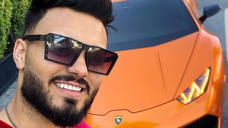 Jador, umilit în plină zi de un angajat al unei spălătorii auto: ”Ne-a tratat super scârbos”