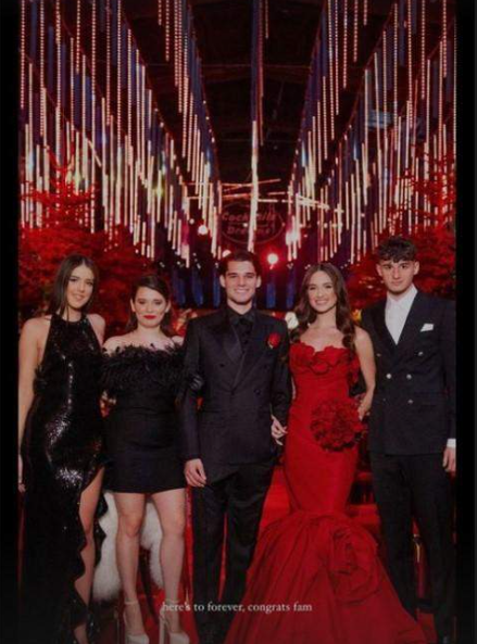 Maria Popescu, Kira Hagi, Ianis Hagi și Elena Tănase/ Sursa foto: Instagram