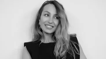 Flavia Mihășan, probleme în parc cu cei mici! Fosta asistentă tv a cerut ajutorul mămicilor din mediul online. „Ce reacții aveți?”