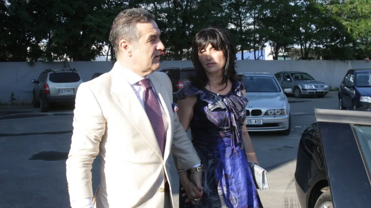 Gigi Becali nu s-a uitat la bani. Ce a făcut în secret pe litoral