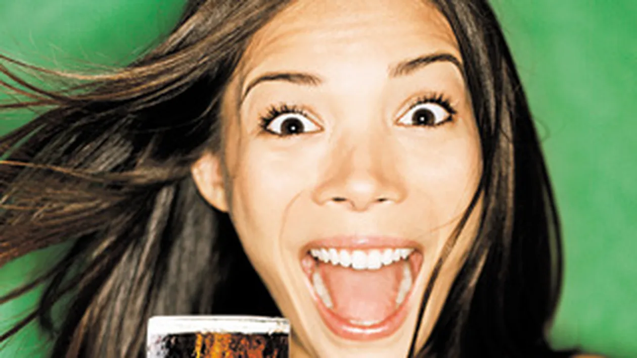 De ce ar trebui sa consumi doar sucuri naturale! Ce risti atunci cand bei bauturi acidulate