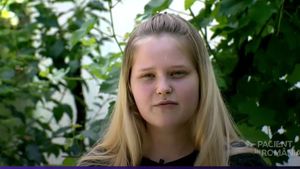 Mărturia dramatică a unei mame adolescente din România: ”M-ar fi ajutat și o oră de educație sexuală pe semestru”