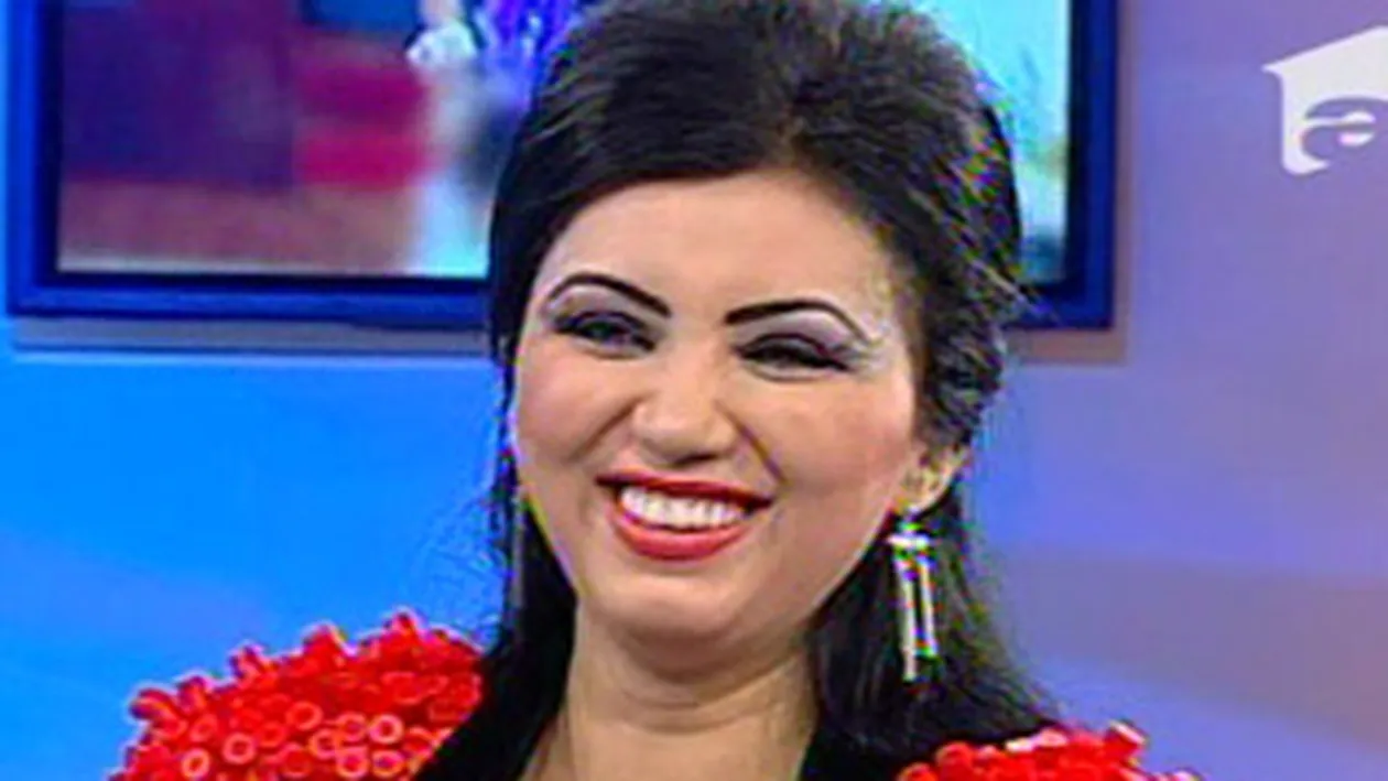 Adriana Bahmuteanu, la un pas de atac de cord! Uite ce fata a facut cand l-a vazut pe Silviu Prigoana aducandu-i un buchet mare de flori