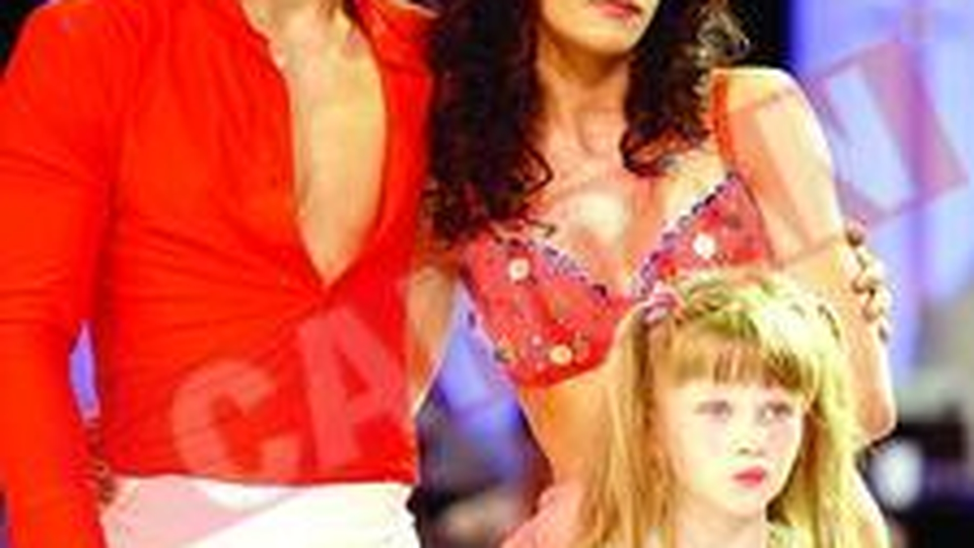 Gabriela a parasit concursul cu ochii in lacrimi