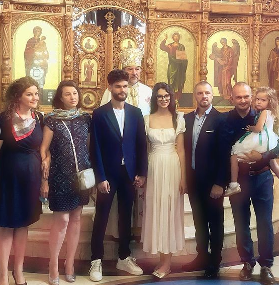 Primele imagini cu mama Cleopatrei Stratan, de la nunta fiicei sale. Soția lui Pavel este o prezență extrem de discretă
