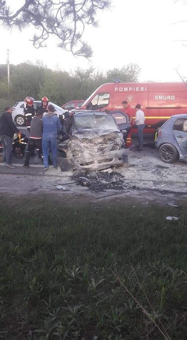 Accident înfiorător pe DN1, pe sensul spre București! Șapte oameni au fost răniți, iar la fața locului au ajuns 4 ambulanțe SMURD