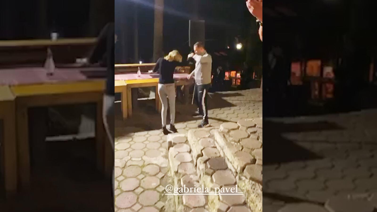 Vasile Geambazi și iubita, mișcări spectaculoase pe ringul de dans