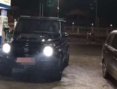 Dani Olăroiu a zăpăcit Bucureștiul cu noul Brabus de 350.000 €!