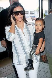 KIM KARDASHIAN a angajat o mamă surogat pentru a putea avea al treilea copil! Ce sumă îi va plăti femeii