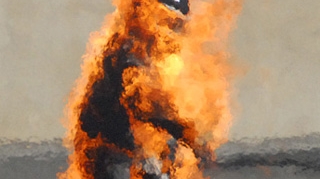 Un tanar si-a dat foc in capitala Tunisiei