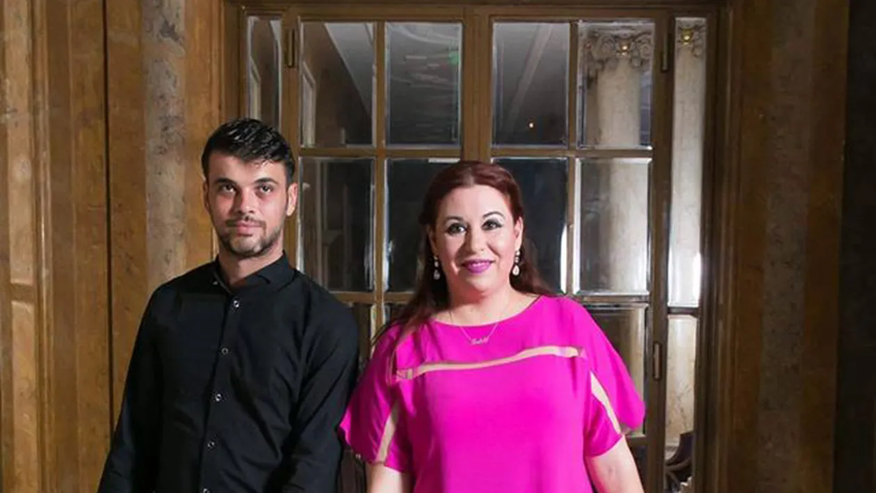 ”Parcă eşti…”. OANA ROMAN a mers la un eveniment cu soţul. Ce i-au spus prietenii 