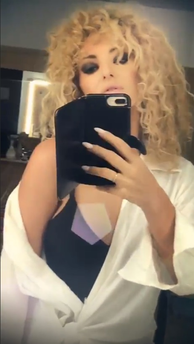 Delia și-a schimbat look-ul și arată senzațional. A dezvăluit micul secret pe care l-a ținut ascuns