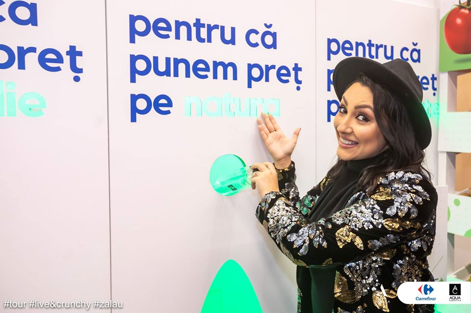 Surpriză! Andra Măruță chiar e însărcinată?! A apărut cu burtica pe scenă, la ultimul concert