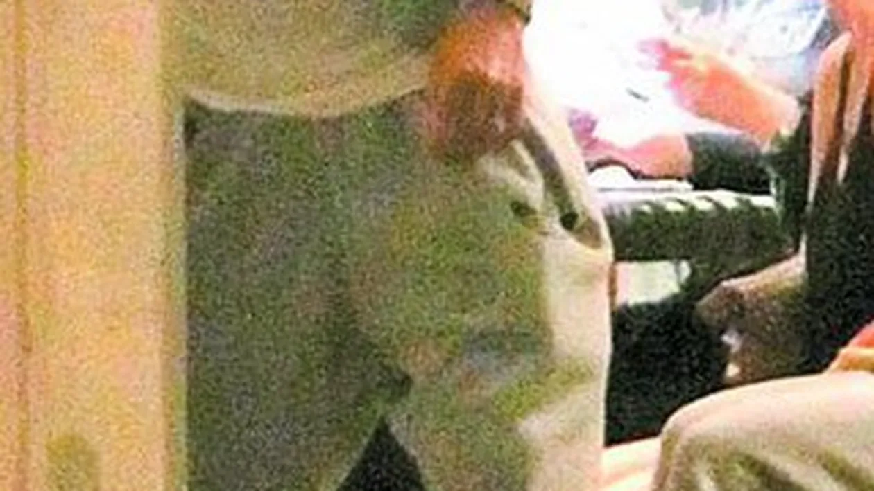 L-au prins pe Beckham la masaj thailandez!