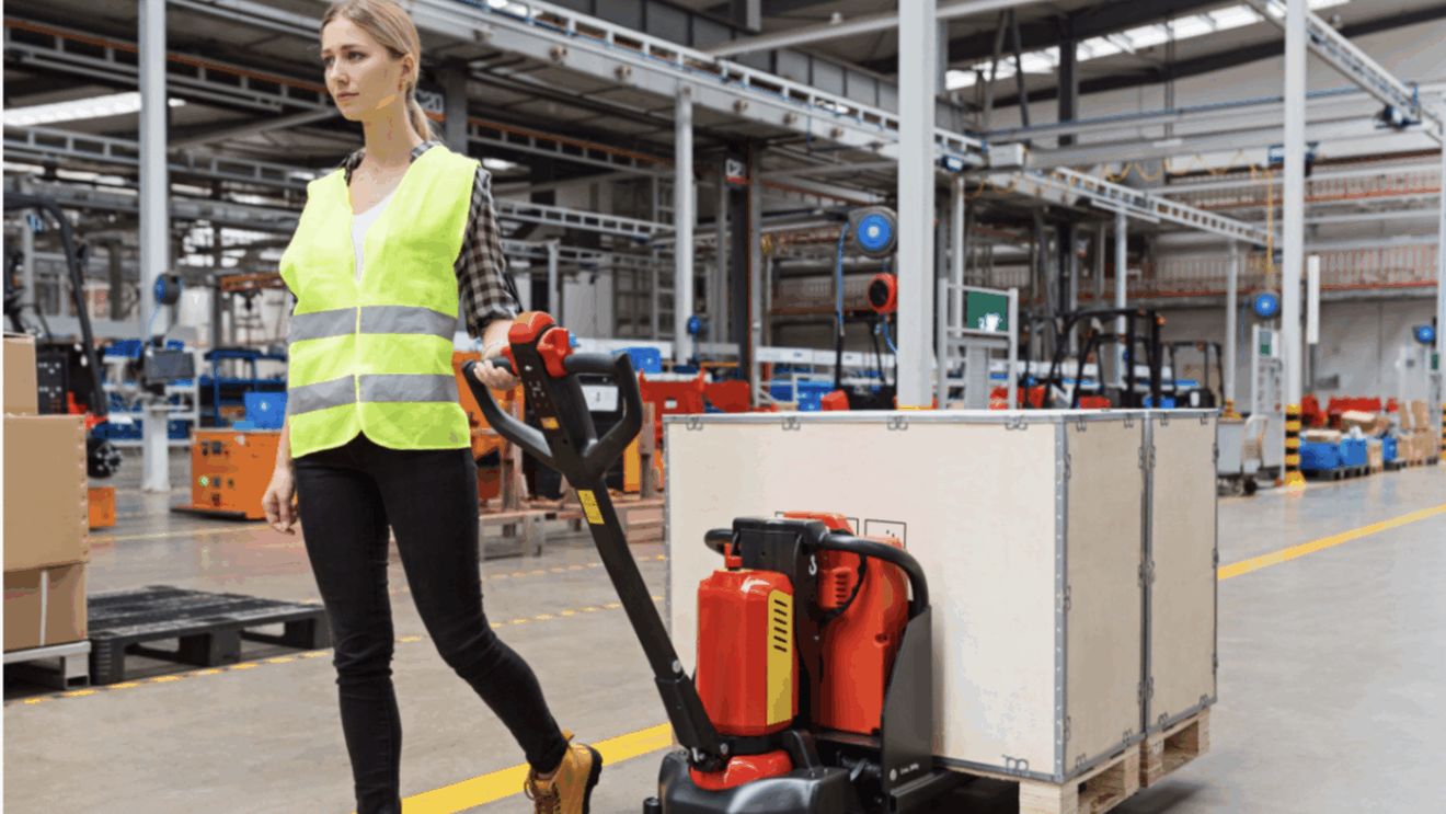 P. Transpalet electric vs manual – avantajele care reduc costurile pe termen lung