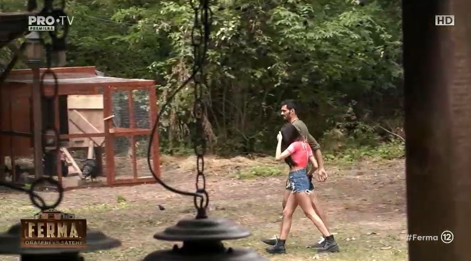 Viviana Sposub și George Burcea, în tandrețuri la “Ferma”. S-au ținut de mână și i-a propus să meargă împreună acasă, la părinții ei: “Îmi place foarte mult Viviana”