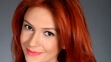 Natalie Portman in rolul Adelei Popescu