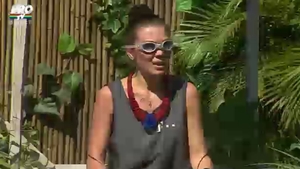 Momente de groaza pentru Gina Pistol la “Sunt celebru, scoate-ma de aici”! “Auuu, sa-mi bag …”Blonda a izbucnit in lacrimi