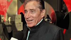 Petre Roman și-a respectat promisiunea făcută Oanei Roman: “E un pariu destul de dificil de câștigat”