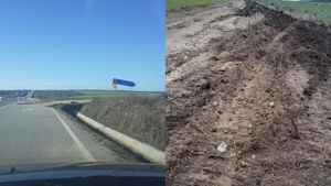 Un sat vechi din România riscă să rămână fără drum. Bornele kilometrice au fost scoase, iar pământul a fost arat: ”A intrat cu utilajele”