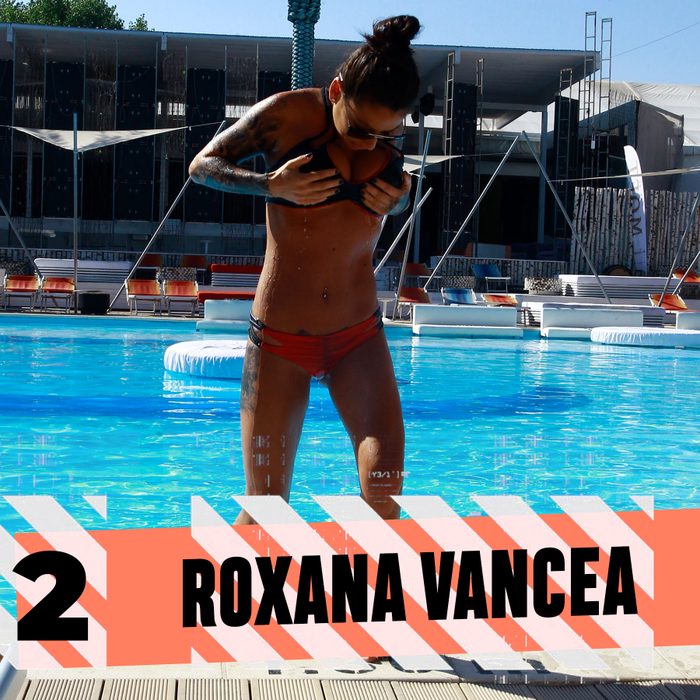 Top 30 vedete care “s-au jucat” cu sutienul pe plajă. Ce locuri ocupă în clasament Mihaela Rădulescu, Loredana Groza, Oana Zăvoranu, Ruby sau Roxana Vancea