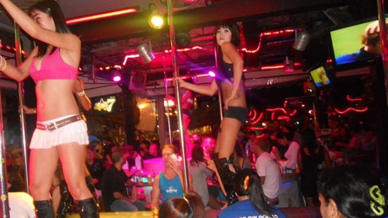 Fabulos. Cum s-a salvat de la faliment un club de stiptease, închis din cauza pandemiei de COVID-19. Ideea genială pe care a avut-o patronul