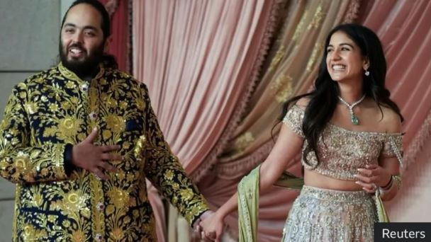 Anant Ambani, fiul celui mai bogat om din lume, s-a căsătorit cu Radhika Merchant/ sursă foto: Instagram