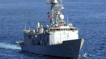 O nava incarcata cu fier vechi, in pericol de scufundare in Marea Neagra, marinarii au fost salvati