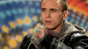 Sanziana Buruiana a ajuns la "Romanii au talent"! Smecherasul cu pretentii de rapper si-a batut joc de ea in versuri!