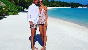 LAURA DINCĂ s-a întors din vacanţa de vis din Maldive! Nimeni nu se aştepta să apară aşa