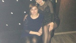 Fina lui Tavi Colen a sarbatorit primul termen in divortul de evazionistul Mujea Marcelini la club. Vezi cat de sexy s-a imbracat!
