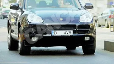 Un profesionist care merge ceas. Avram vine primul la program