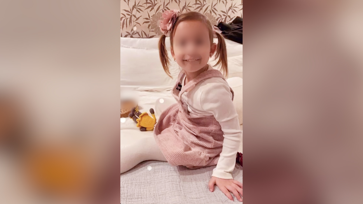 Fiicele Andreei Bălan, răsfățate în seara de Crăciun