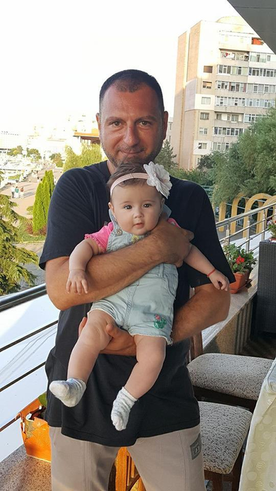 CRISTIAN SABBAGH şi-a creştinat fetiţa! Imagini de la eveniment