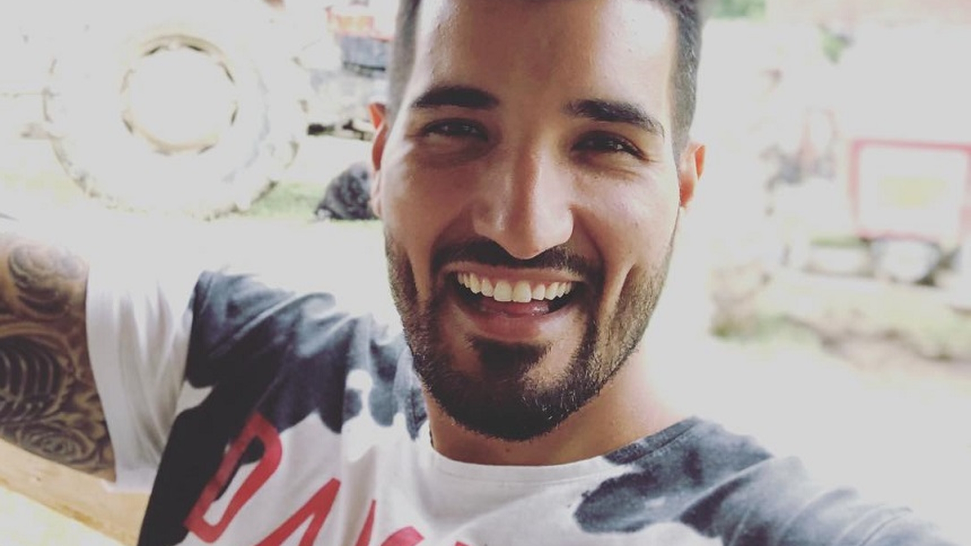 Îl mai ştii pe Nadir, concurentul de la X Factor? Ce a ajuns să facă astăzi, pentru bani