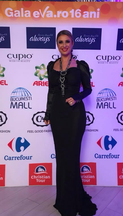 Oana Roman a făcut dezvăluiri despre Anamaria Prodan! Cum a uitat impresara să îşi ia copiii de la şcoală: ”Am primit un telefon destul de îngrijorat…“