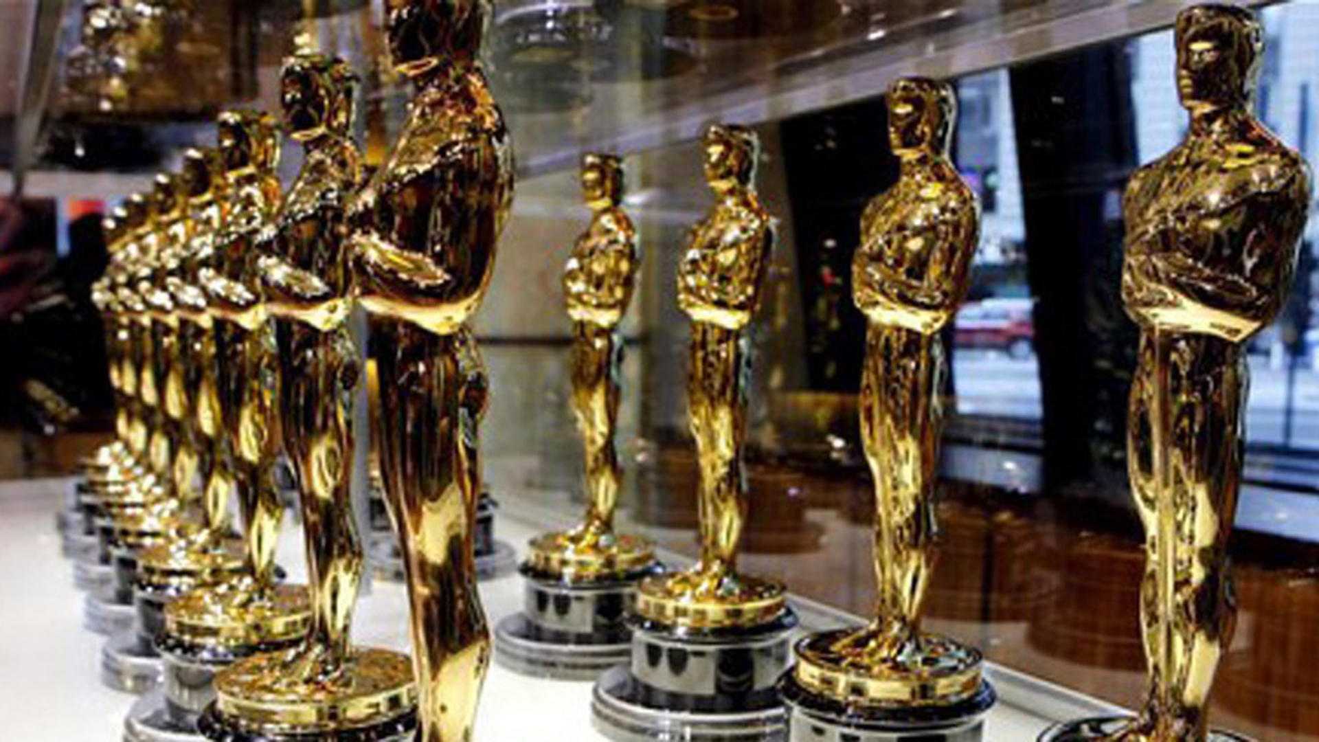 OSCAR 2016. Vezi cele ma elegante ţinute purtate pe covorul roşu, dar şi cele mai neinspirate