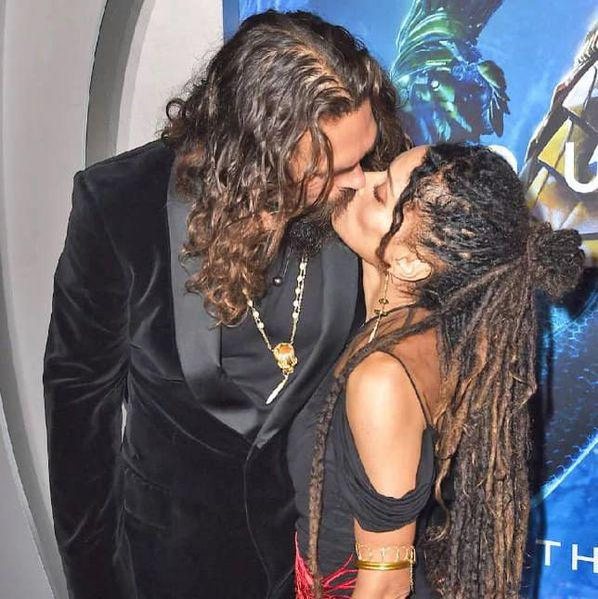 Jason Momoa este celebru și extrem de sexy. Dar știi cum arată soția lui Aquaman, cu 12 ani mai în vârstă?