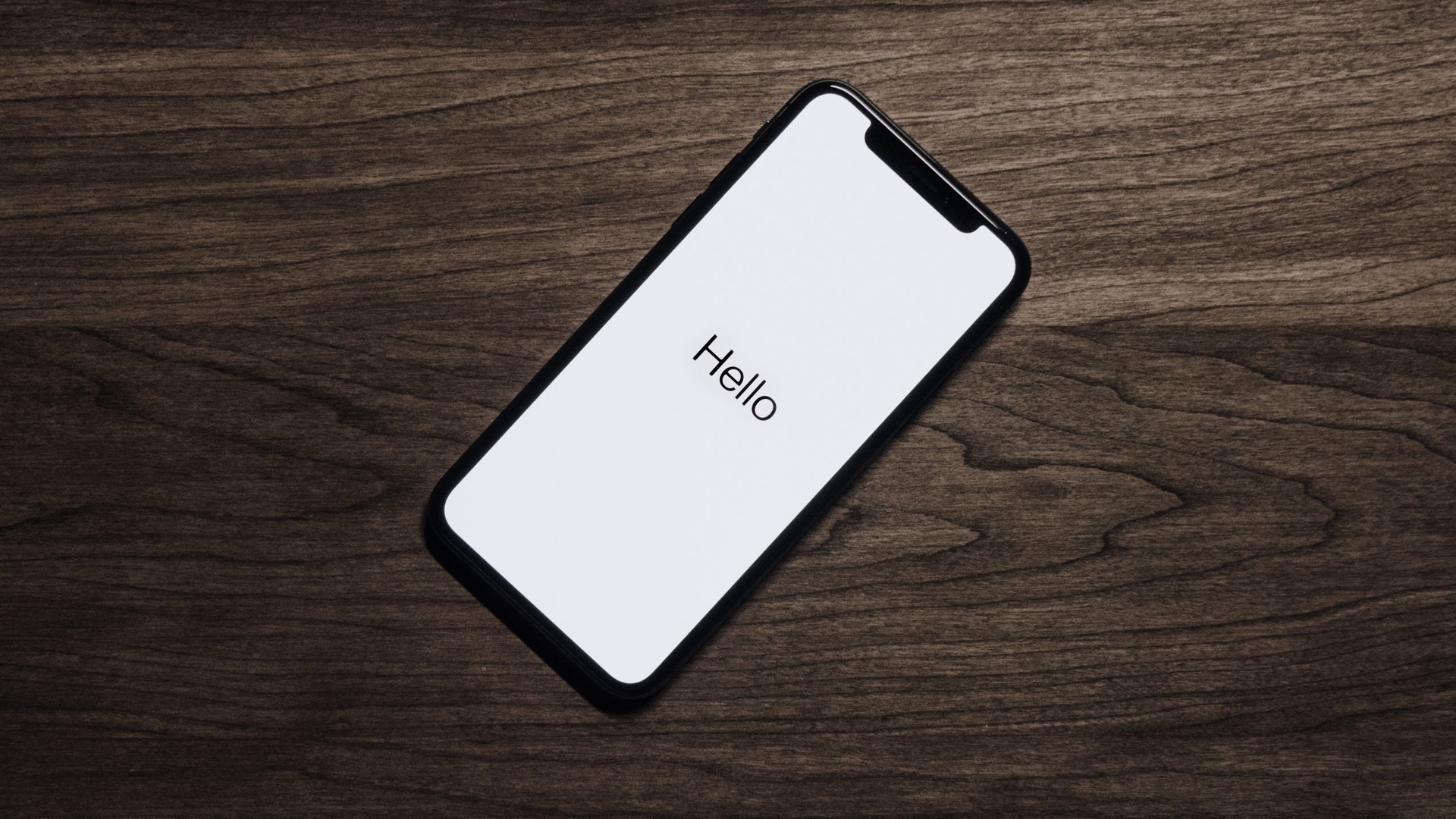 Cum să îţi porneşti telefonul, fără să apeşi vreun buton. Trucul genial care funcţionează şi la Iphone, dar şi la Android
