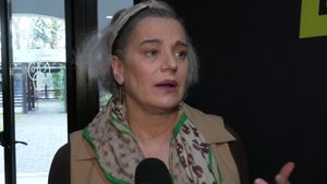 Maia Morgenstern, mesaj de 1 Decembrie! "La ora 7 am fost la vot. Am votat cu speranță, cu nădejde de mai bine, de normalitate, de dreptate"