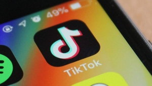 O provocare de pe Tik Tok bagă tot mai mulți copii în spital! „Fiica mea ar putea rămâne paralizată”