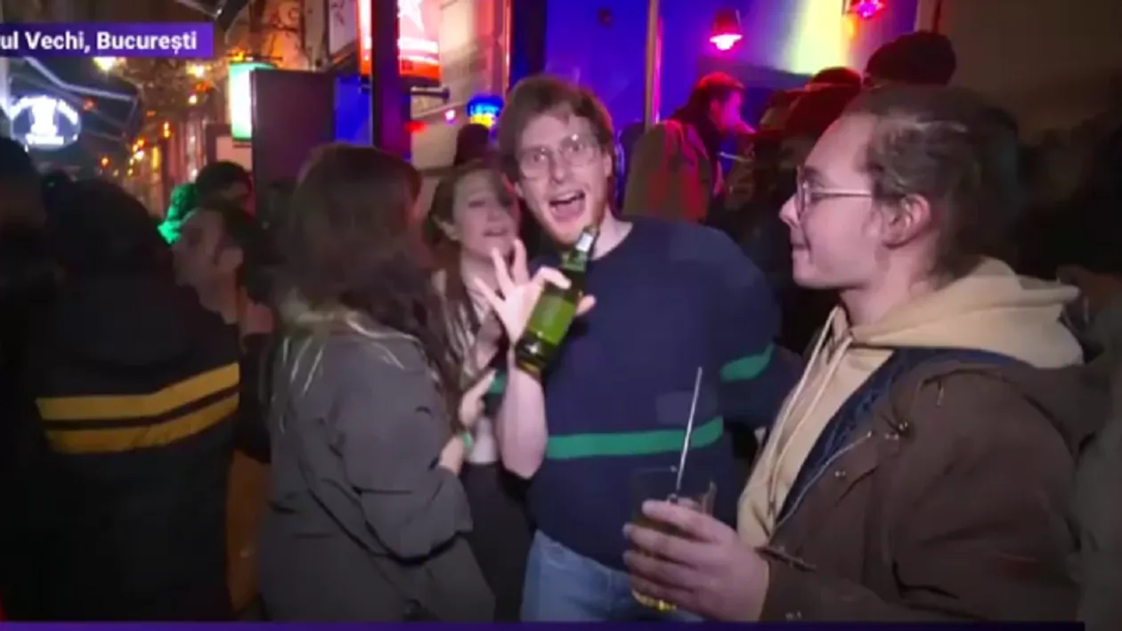 Ce a făcut un olandez azi-noapte, de revelion, în centrul vechi din București. Turistul a venit special în România