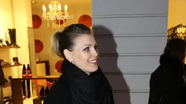 Cristina Rus a nascut! Imagini exclusive cu prospatata mamica realizate cu doar cateva minute inainte sa intre in sala de operatii