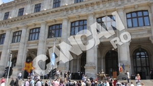 Sharon Stone blocheaza Centrul Istoric si Calea Victoriei la finalul lunii august!